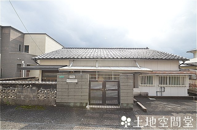 沖田５丁目貸家