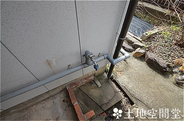 沖田５丁目貸家の庭