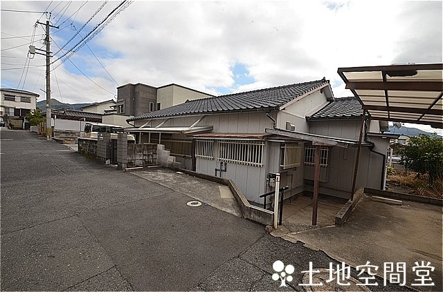 沖田５丁目貸家の外観