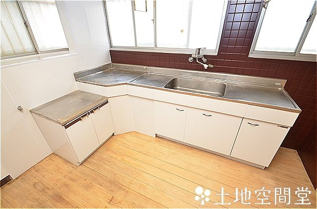 沖田５丁目貸家のキッチン
