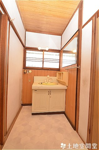 沖田５丁目貸家の洗面所