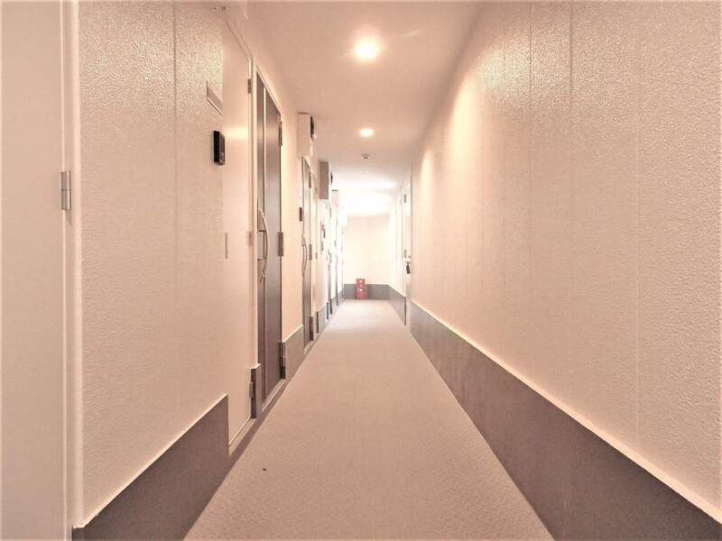 リブリ・磯子 インディゴヴェールのロビー