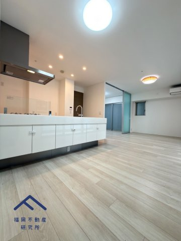 ネクサス薬院二丁目の居間・リビング