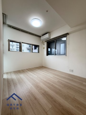 ネクサス薬院二丁目の洋室