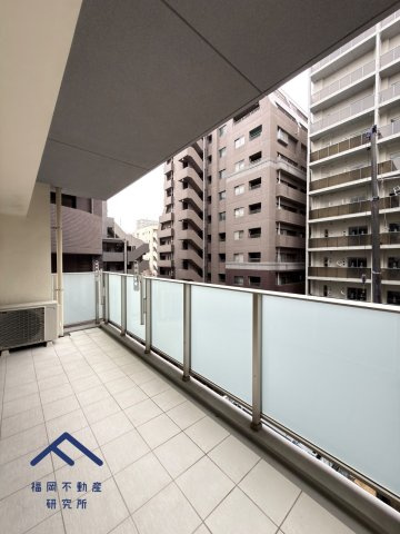 ネクサス薬院二丁目のバルコニー