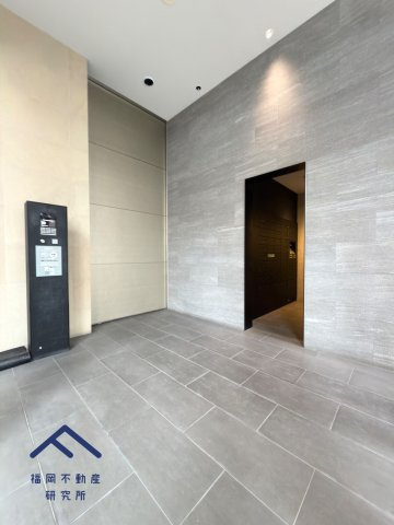 ネクサス薬院二丁目のエントランス