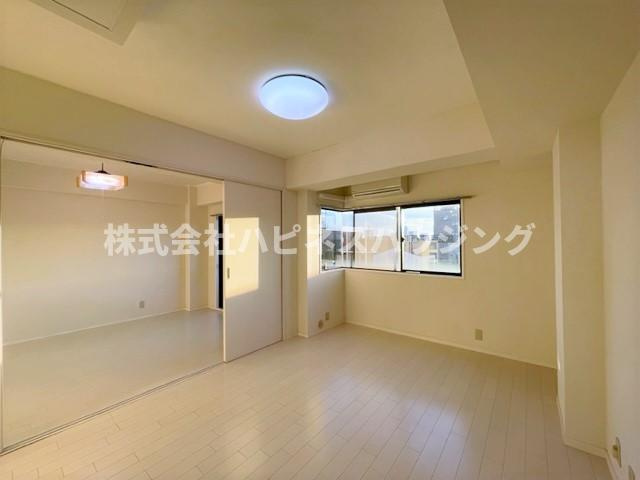 ユニパリス柏駅前の居間・リビング