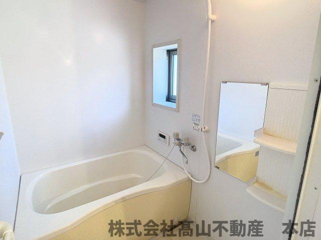 シャーメゾン沖Aの浴室