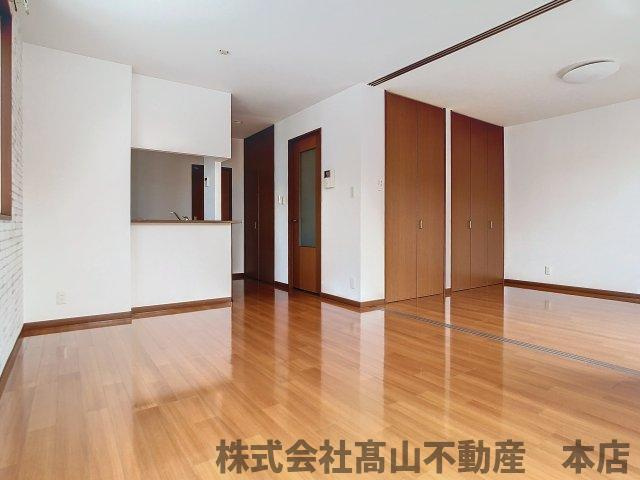 シャーメゾン沖Aの居間・リビング