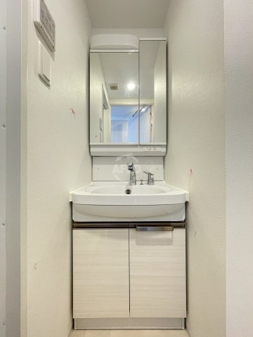 エスリード難波ザ・メゾンの独立洗面台|エスリード難波ザ・メゾン　　独立洗面台