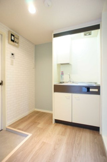 【その他】 | オレンジハウス白楽 | 玄関から