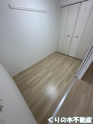 【寝室】 | ポルト・クレアⅩ | 広くて明るい寝室です