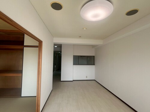 ライオンズヒルズ高知の居間・リビング|居室・リビング：リビングダイニング     （2026年2月撮影）