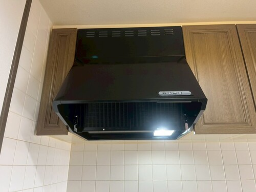 ライオンズヒルズ高知の設備|その他設備：レンジフード（2025年6月交換済み）     （2026年2月撮影）