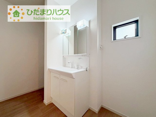 【独立洗面台】 | 土浦市中央3期　新築戸建　1号棟 | シンプルで使い勝手の良い独立洗面台！