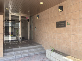【エントランス】 | ラ・プルミエール | ラ・プルミエール　共用エントランス
