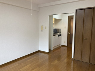 【内装】 | ラ・プルミエール | ラ・プルミエール　４０５号室と同タイプのお部屋です。