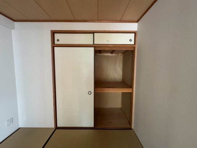 プレーヌ緑地の収納