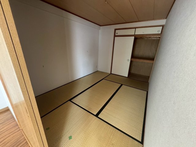 プレーヌ緑地の和室