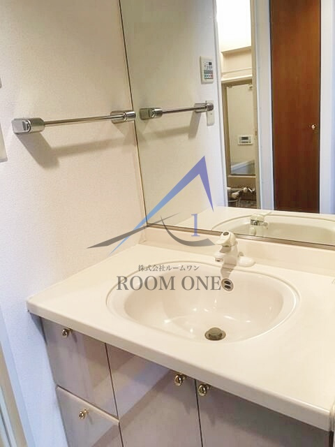 アクティヴュー新宿の洗面所|洗面台です。