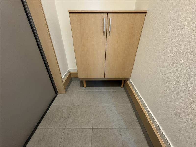 宝生町貸家の玄関