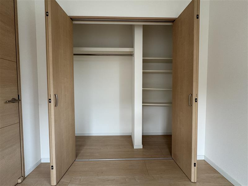 宝生町貸家の収納