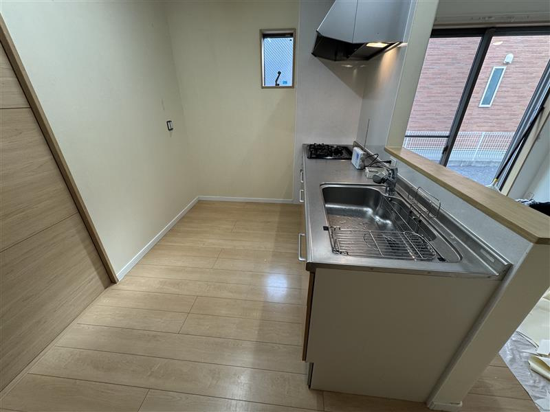 宝生町貸家の居間・リビング