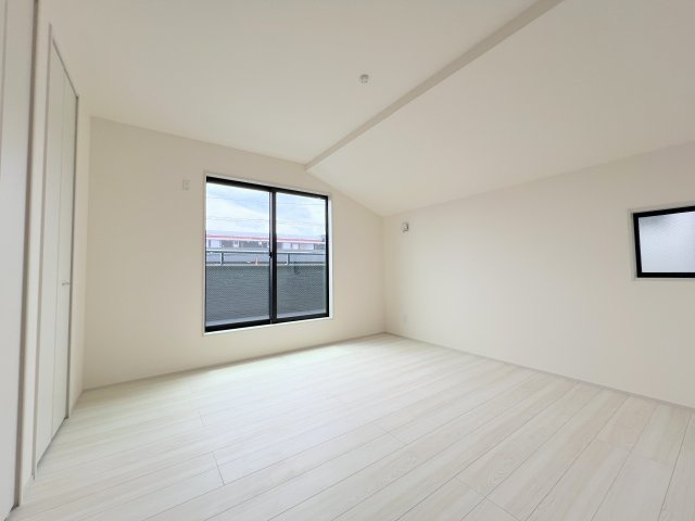 瑞穂町むさし野2丁目　新築戸建全3棟の洋室|【洋室3】8.0帖の広々とした主寝室