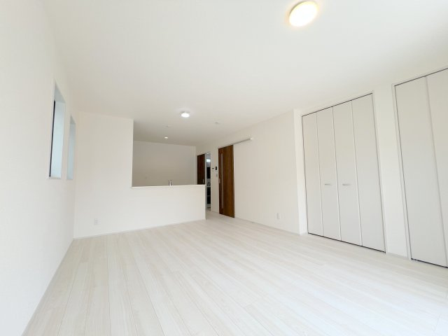 瑞穂町むさし野2丁目　新築戸建全3棟の居間・リビング|16.3帖のLDK