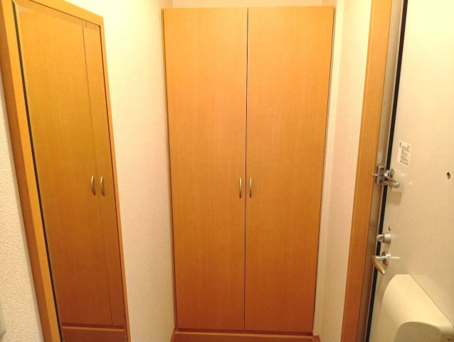 エクセル２１の収納|こまごまとしたものを収納できそうですね