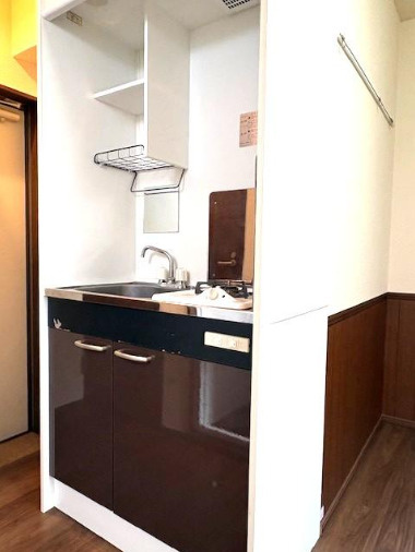 新宿区高田馬場４丁目のアパートのキッチン
