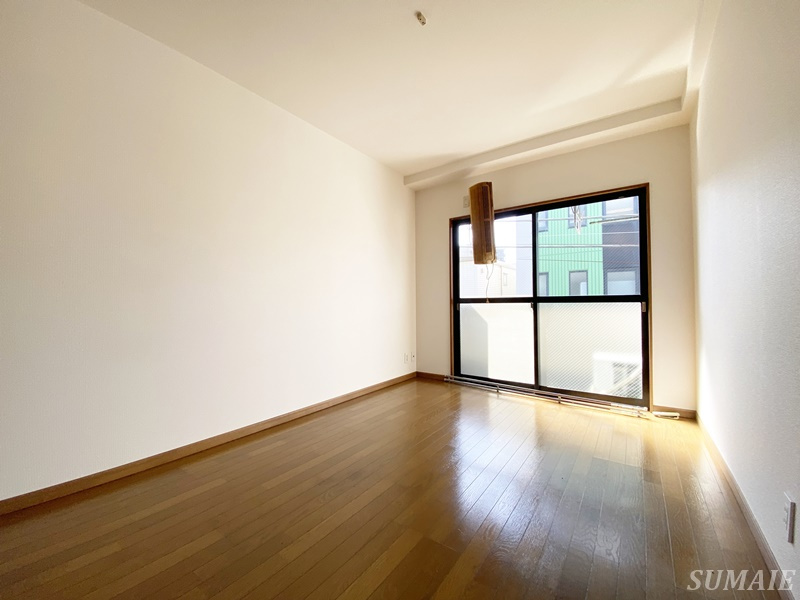 ＮＳビルの居間・リビング|6帖のリビングです☆