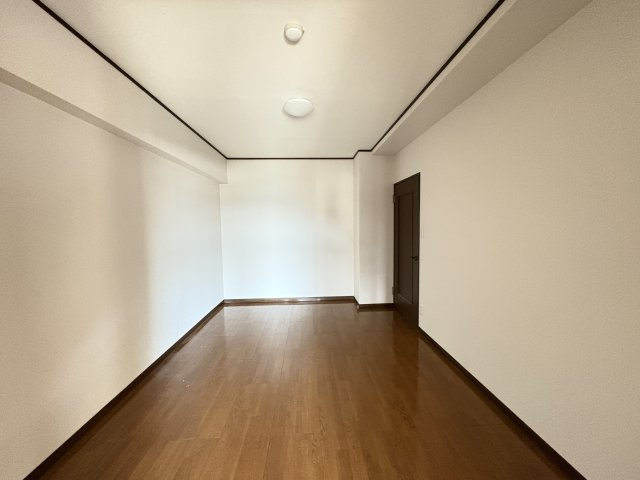 【洋室】 | リヴェールマンション熊谷