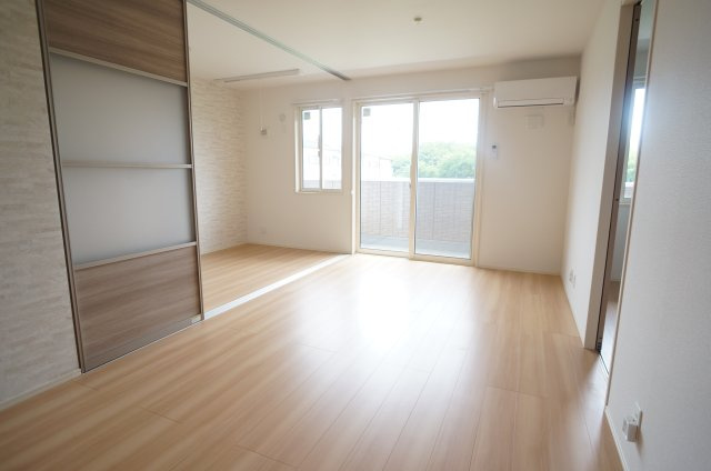 エスポワール　ミヤマの居間・リビング