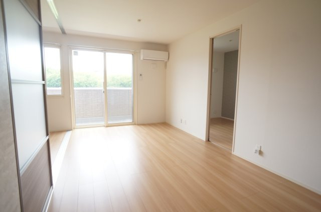 エスポワール　ミヤマの居間・リビング