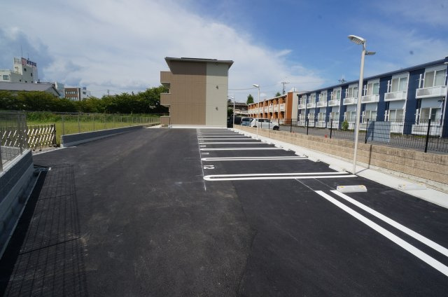 エスポワール　ミヤマの駐車場