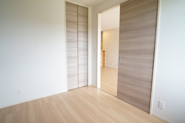 エスポワール　ミヤマの洋室