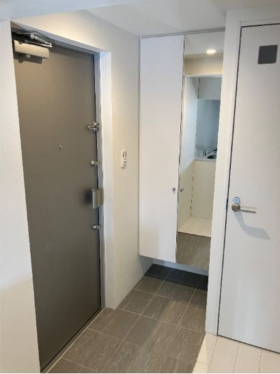 【玄関】LEGALAND三軒茶屋South