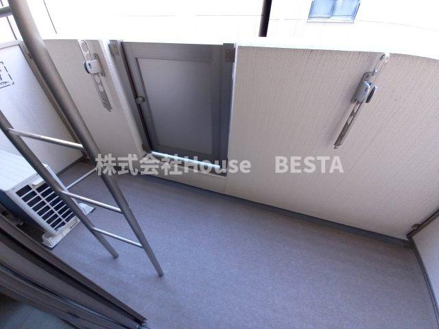 ボンニー元町のバルコニー