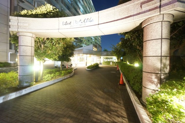 リーベスト西千葉のエントランス|お電話でのご予約がスムーズです！