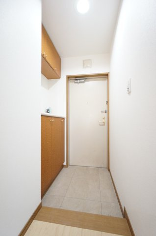 リーベスト西千葉の玄関|同タイプ号室の写真になります。