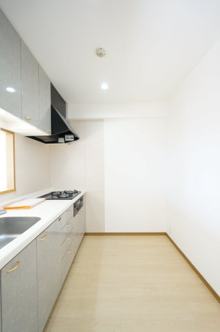 リーベスト西千葉の居間・リビング|同タイプ号室の写真になります。