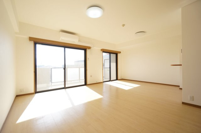 リーベスト西千葉の居間・リビング|同タイプ号室の写真になります。