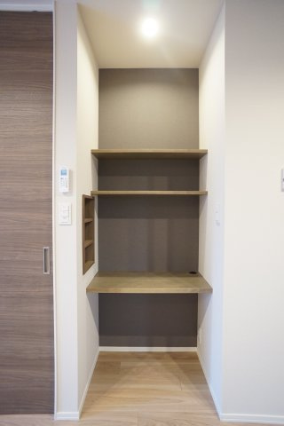 【設備】 | ヴィステリオ | LDK内デスクコーナーです（写真は他室です）