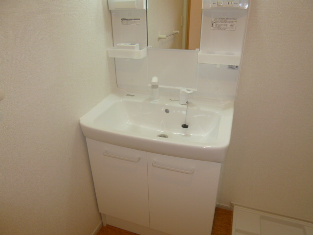 サンメゾンＭ・Ｋ　Ｂの独立洗面台|洗髪洗面化粧台