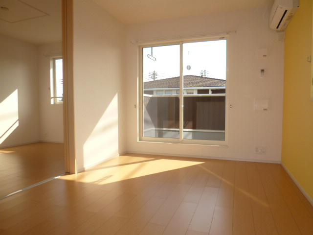 サンメゾンＭ・Ｋ　Ｂの居間・リビング