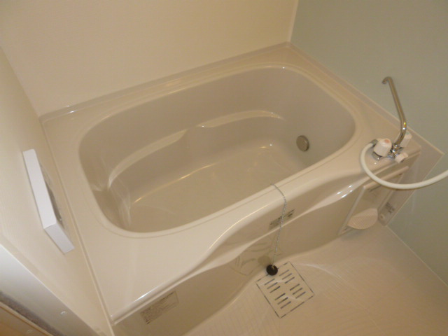 サンメゾンＭ・Ｋ　Ｂの浴室|追い焚きバス