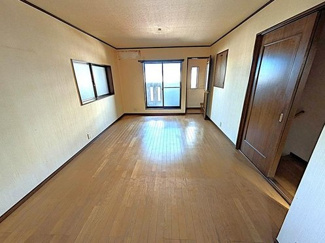 【居間・リビング】 | 右京区常盤西町