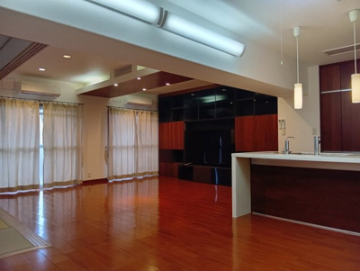 【居間・リビング】