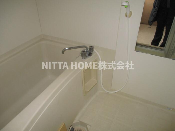 福知山市字堀のアパートの浴室|独立したお風呂です＊